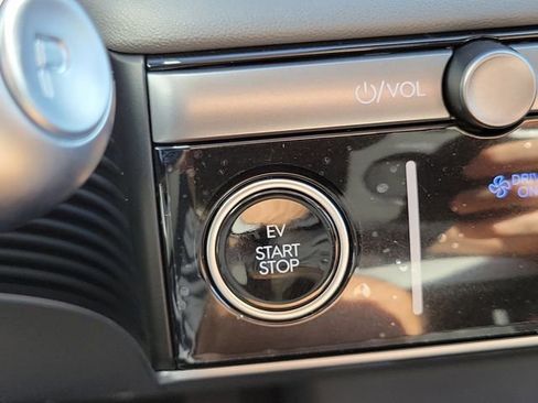 New 2026 Hyundai Ioniq 5 SE image 9