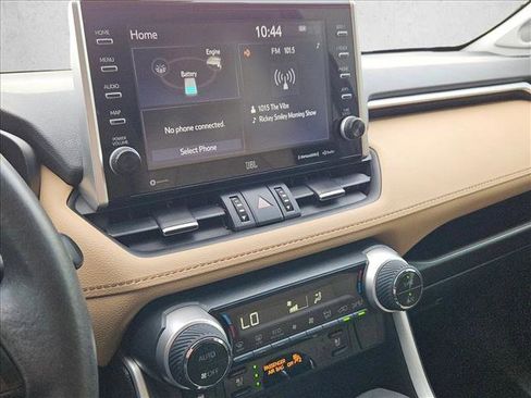 Used 2022 Toyota RAV4 Limited image 14