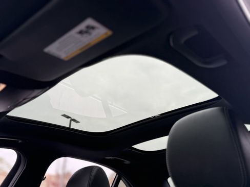 Used 2021 Mercedes-Benz E 350 4MATIC Sedan image 54