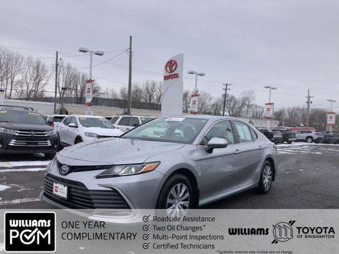 Certified 2023 Toyota Camry LE image 1
