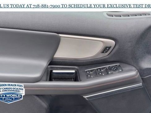 Certified 2025 Ford Expedition Active AWD/4WD image 7