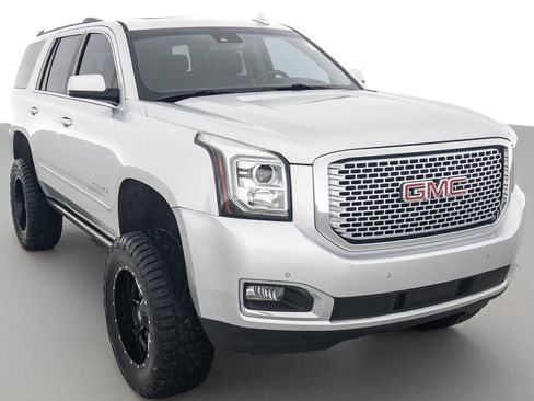 Used 2017 GMC Yukon Denali w/ Open Road Package image 1