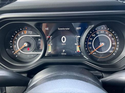 New 2026 Jeep Gladiator Sport image 8