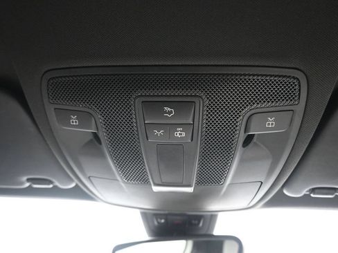 Used 2016 Mercedes-Benz GLA 250 image 25