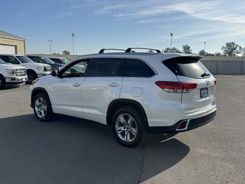 Used 2018 Toyota Highlander Limited image 8