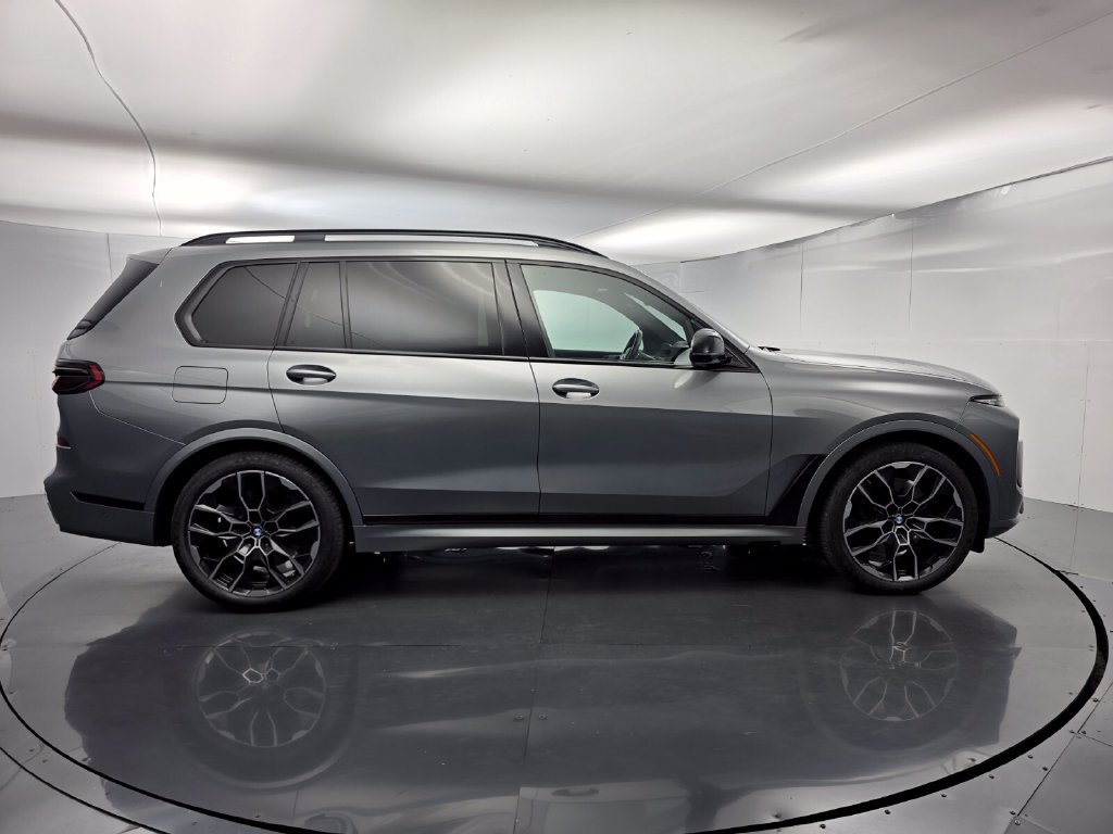 Certified 2024 BMW X7 M60i w/ Executive Package AWD/4WD image 3