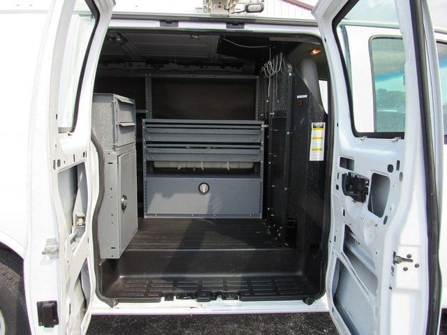 Used 2013 Chevrolet Express 2500 RWD image 15