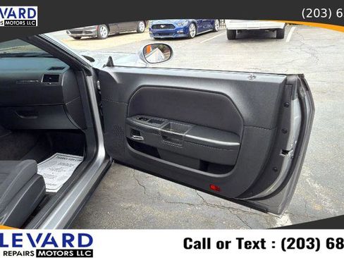 Used 2011 Dodge Challenger R/T w/ Electronics Convenience Group image 29