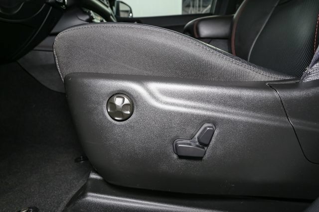 Used 2025 Dodge Durango R/T w/ Blacktop Package AWD/4WD image 46