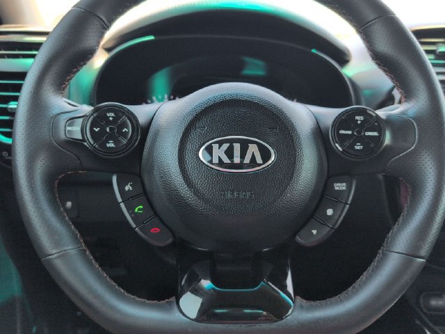 Used 2018 Kia Soul ! FWD image 21