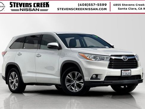 Used 2014 Toyota Highlander Plus image 1