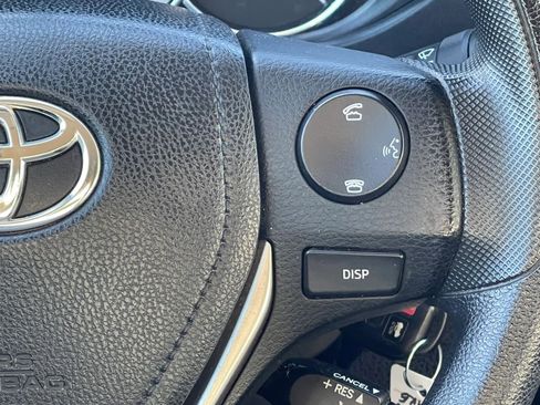 Used 2014 Toyota Corolla LE image 27