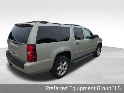 Used 2013 Chevrolet Suburban LS w/ All-Star Edition AWD/4WD image 6