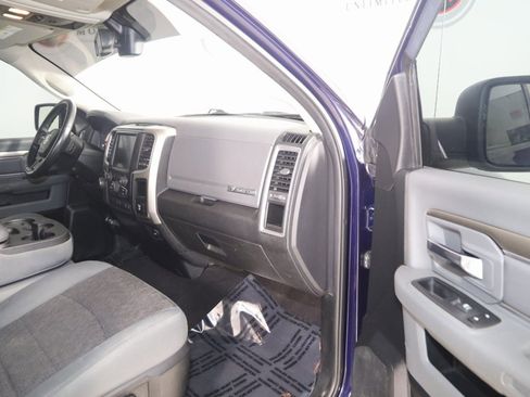 Used 2017 RAM 1500 Big Horn AWD/4WD image 35