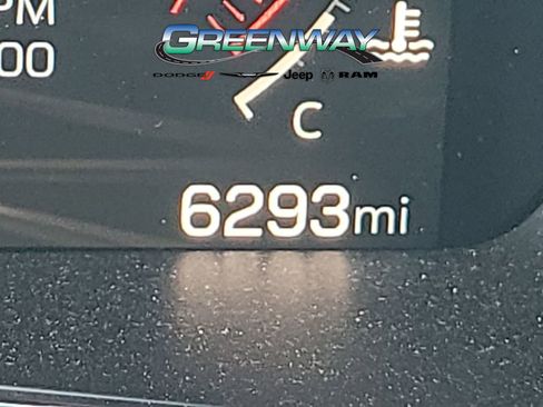 Used 2024 GMC Canyon AT4X image 30