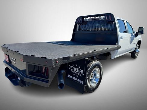 Used 2021 Chevrolet Silverado 3500 LT AWD/4WD image 3
