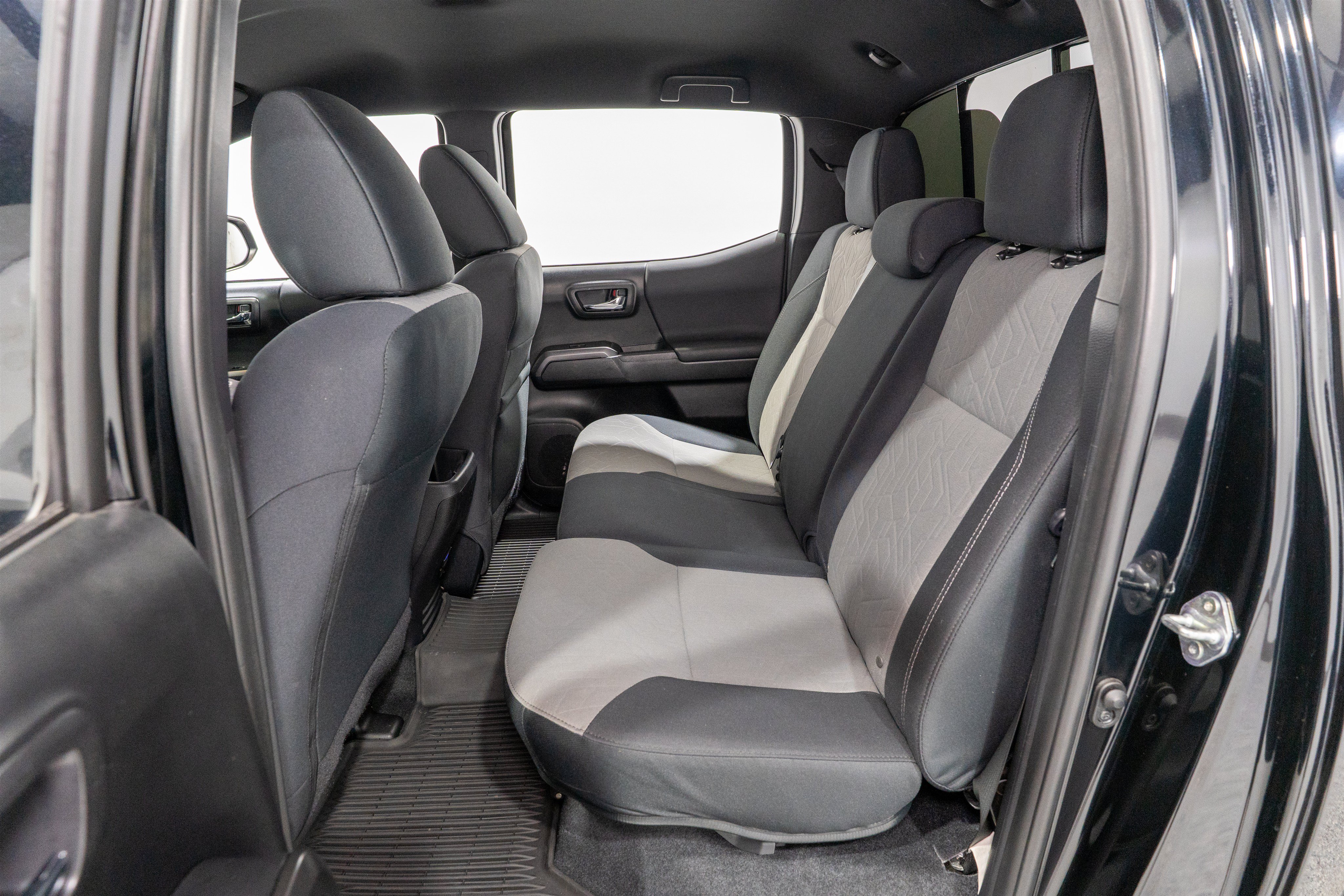 Used 2021 Toyota Tacoma TRD Sport RWD image 31