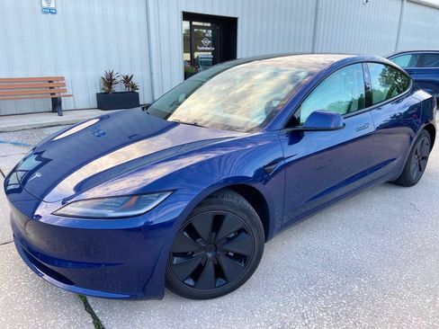 Used 2025 Tesla Model 3 Long Range RWD image 1