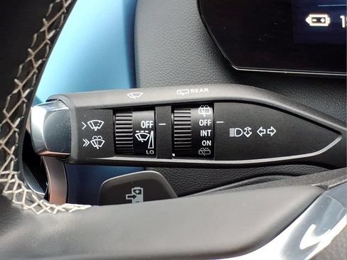 Used 2024 Chevrolet Equinox EV LT FWD image 26