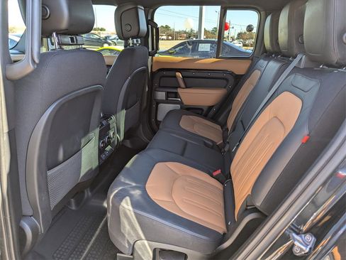 Used 2023 Land Rover Defender 130 X image 10