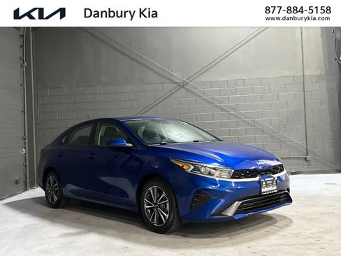 Used 2023 Kia Forte LXS FWD image 1