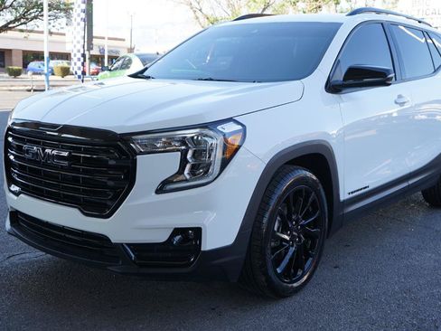 Used 2023 GMC Terrain SLT w/ Elevation Edition FWD image 7