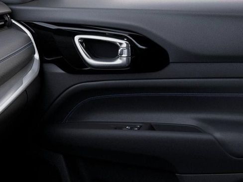 New 2026 Jeep Compass Latitude AWD/4WD image 25