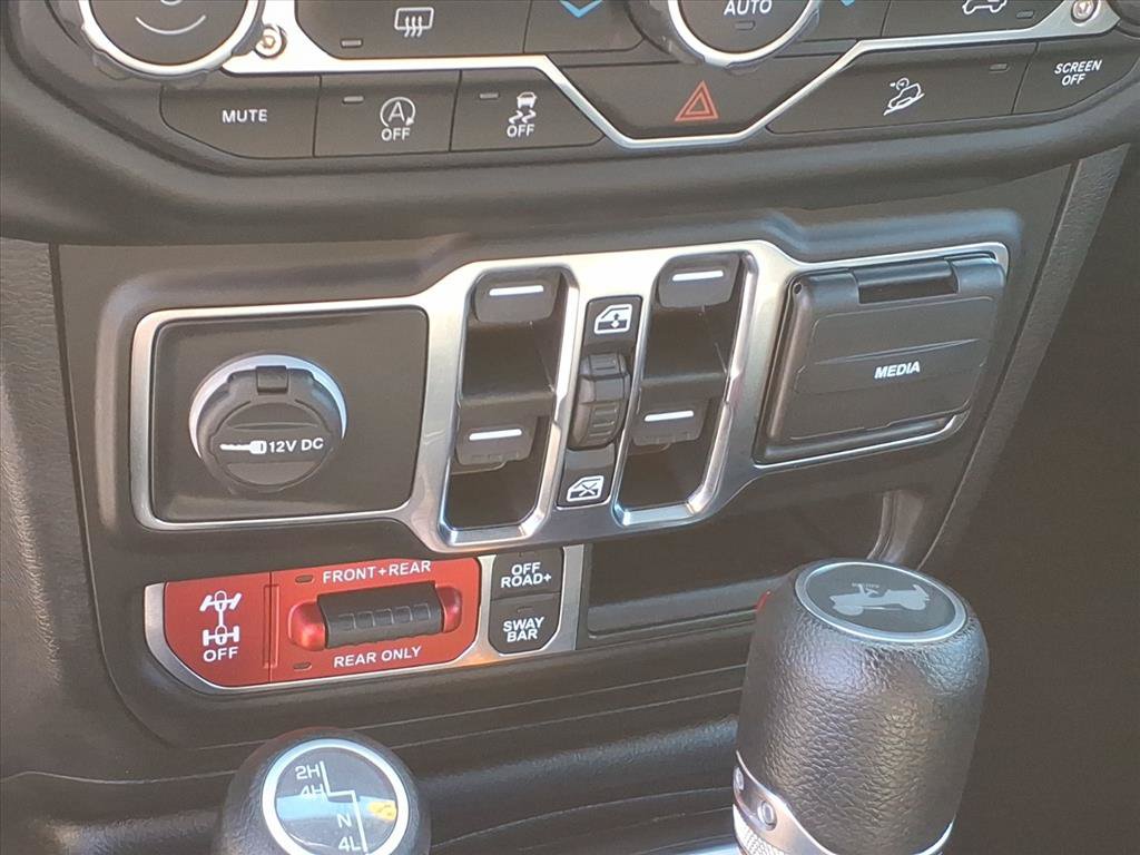 Used 2021 Jeep Wrangler Unlimited Rubicon AWD/4WD image 31