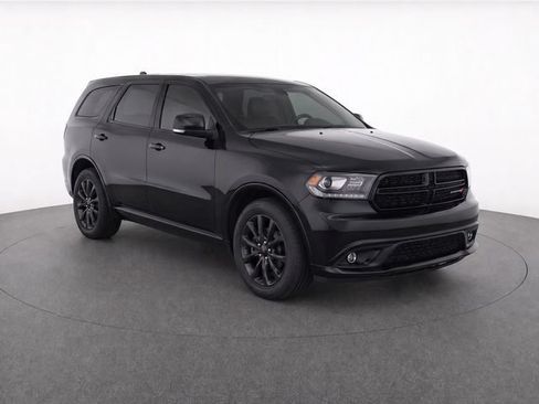 Used 2018 Dodge Durango GT w/ Blacktop Package RWD image 2