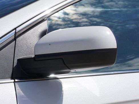 Used 2024 Ford Edge SEL w/ Convenience Package image 12