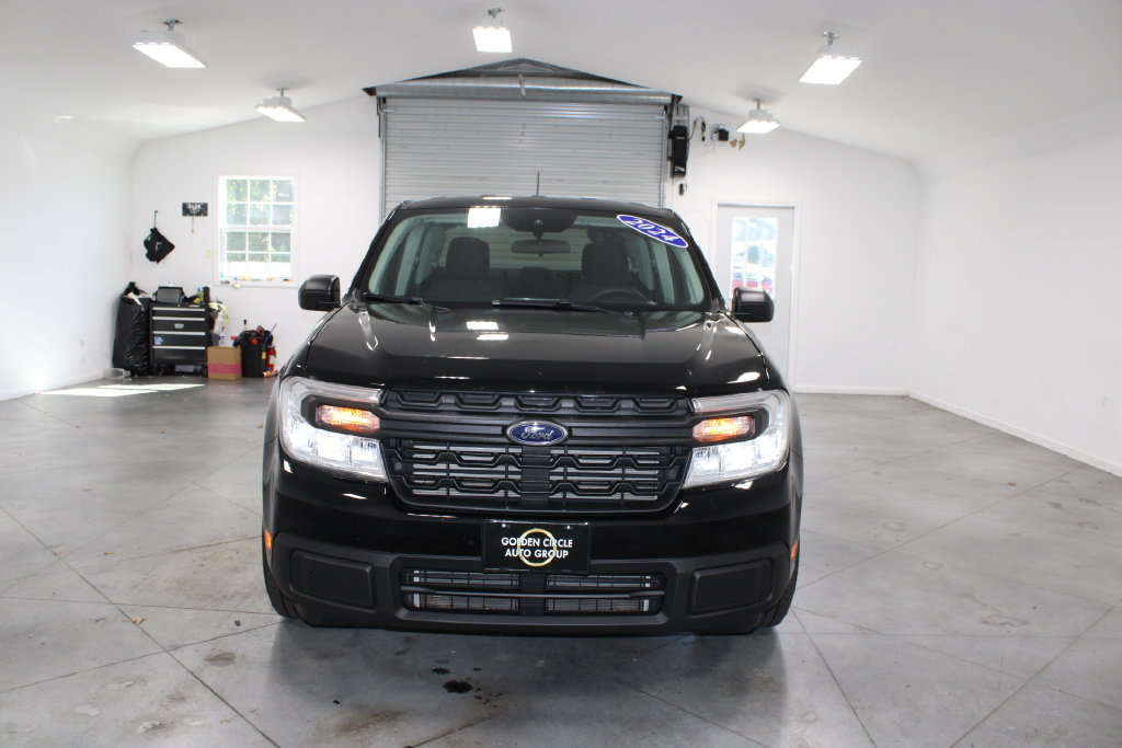 Used 2024 Ford Maverick XL FWD image 3