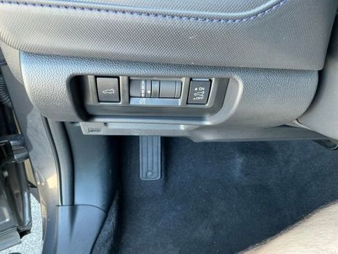 Used 2025 Subaru Forester Premium AWD/4WD image 20