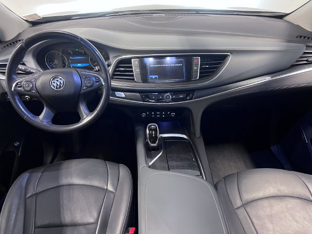 Used 2018 Buick Enclave Essence AWD/4WD image 19