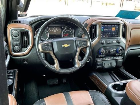 Used 2022 Chevrolet Silverado 1500 High Country image 18