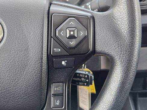 Used 2022 Toyota Tacoma SR RWD image 29