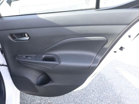 New 2025 Nissan Versa SV image 18