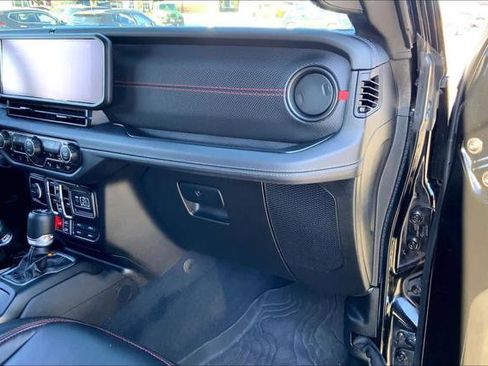 Certified 2025 Jeep Wrangler Unlimited Rubicon image 16