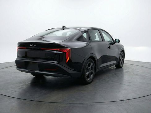 Used 2025 Kia K4 FWD image 9