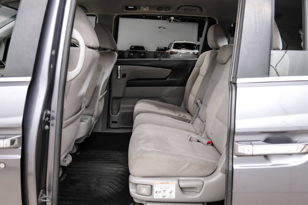 Used 2016 Honda Odyssey SE image 46