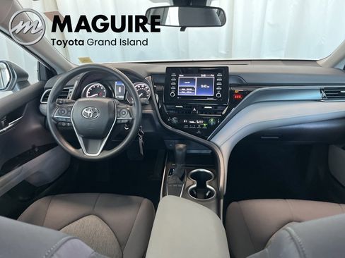 Used 2024 Toyota Camry LE image 9