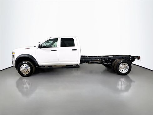 New 2026 RAM 5500 Tradesman w/ Chrome Appearance Group image 7
