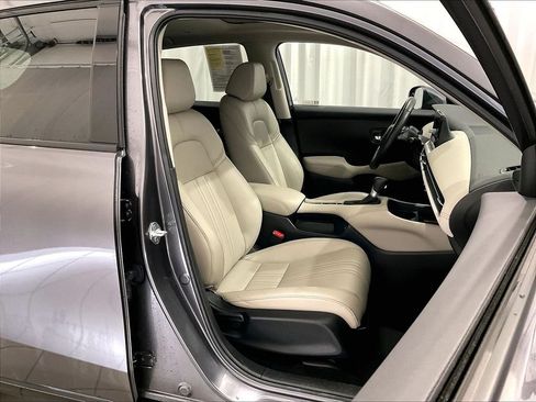 Used 2024 Honda HR-V EX-L image 11