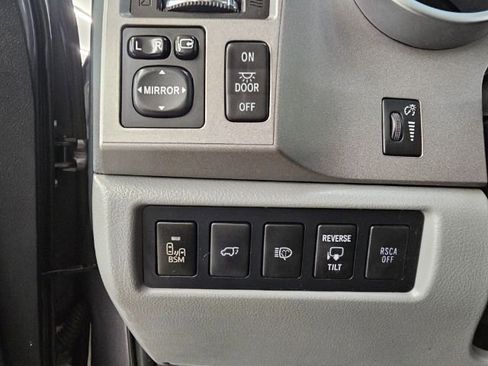 Used 2013 Toyota Sequoia Platinum image 14