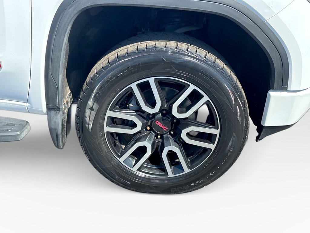 Used 2019 GMC Sierra 1500 AT4 w/ AT4 Premium Package AWD/4WD image 11
