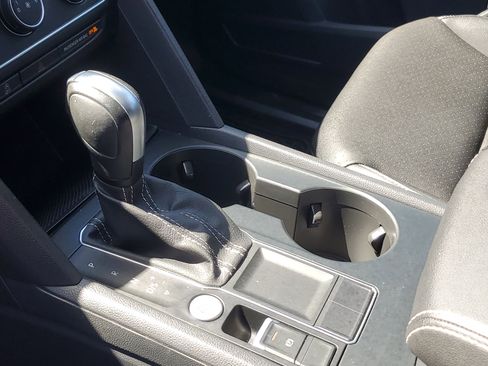 Used 2023 Volkswagen Atlas SE image 26