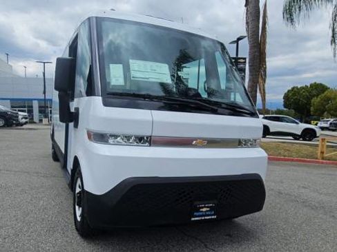 New 2025 Chevrolet Brightdrop 600 FWD image 3
