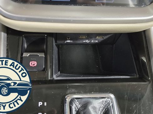 Used 2022 Subaru Legacy Limited XT w/ Popular Package #2 image 14
