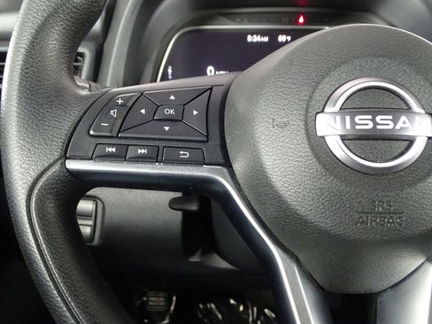 Used 2023 Nissan Leaf S image 22