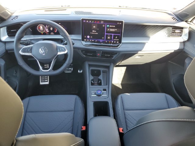 New 2026 Volkswagen Tiguan SE R-Line FWD image 15