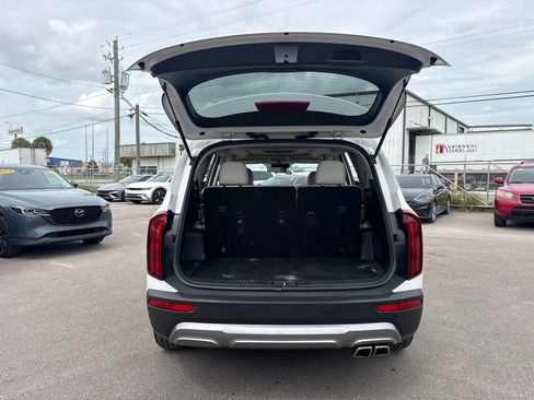 Used 2021 Kia Telluride S FWD image 13
